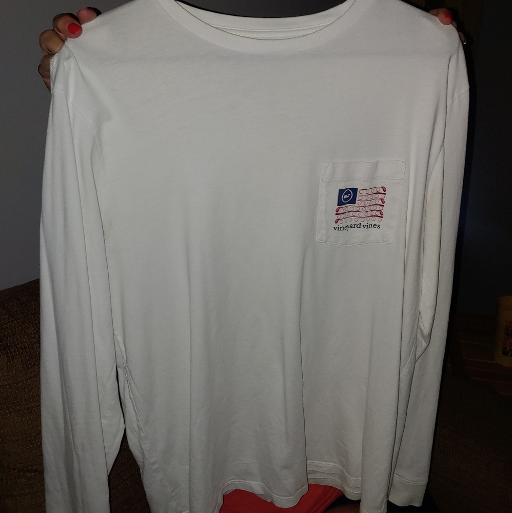 Vineyard vines long sleeve shirt Size M